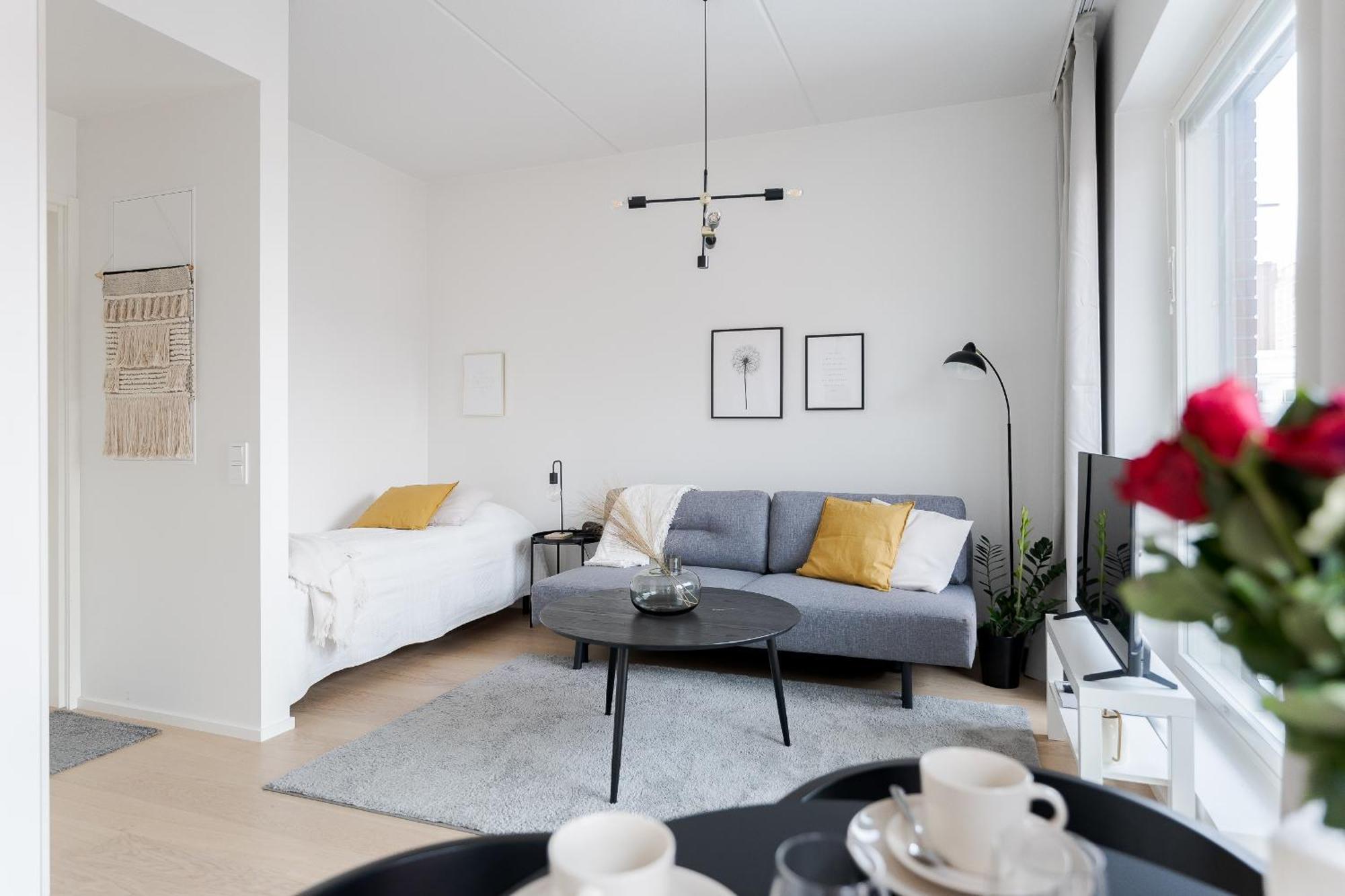 Great Location, Quiet And New With Balcony&cafe Tampere